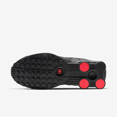 Shox R4 Triple Black