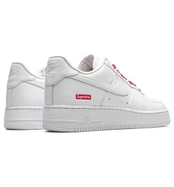 NIKE AIR FORCE 1 x Supreme Air Force 1 - Foot Arena